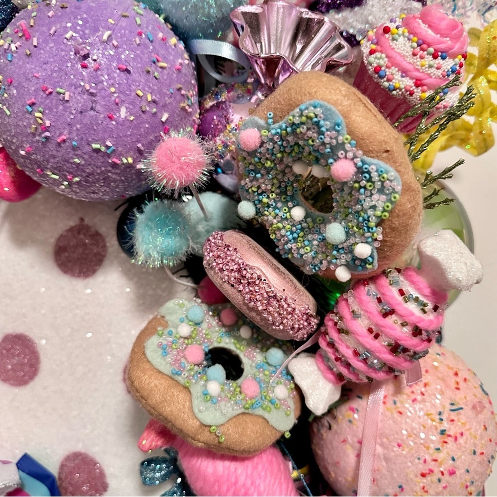 Unique Christmas Floral Sweet Treats Candy Pastel Door Wall Wreath Holiday Decor - Picture 8 of 11
